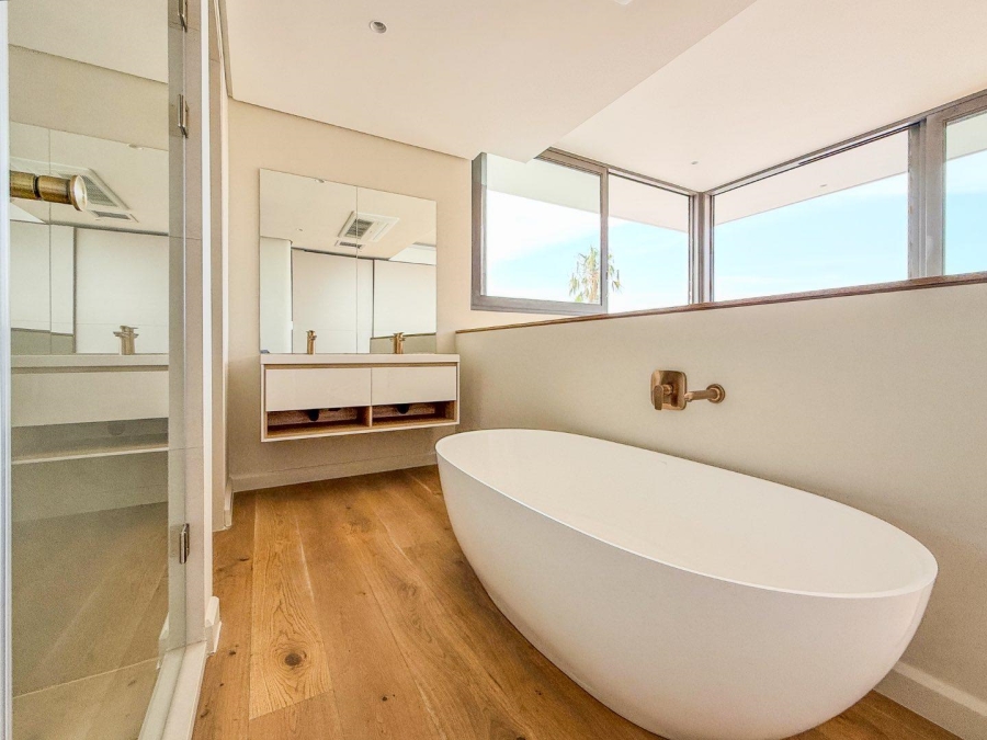 3 Bedroom Property for Sale in Fresnaye Western Cape